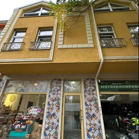 Center 7 Apartment *