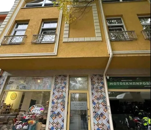 Center 7 Apartment *